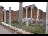 04611 ostia - regio i - insula xiv - domus di amore e psiche (i,xiv,5) - viridarium mit nymphaeum - bli ri nordosten - 09-2023.jpg